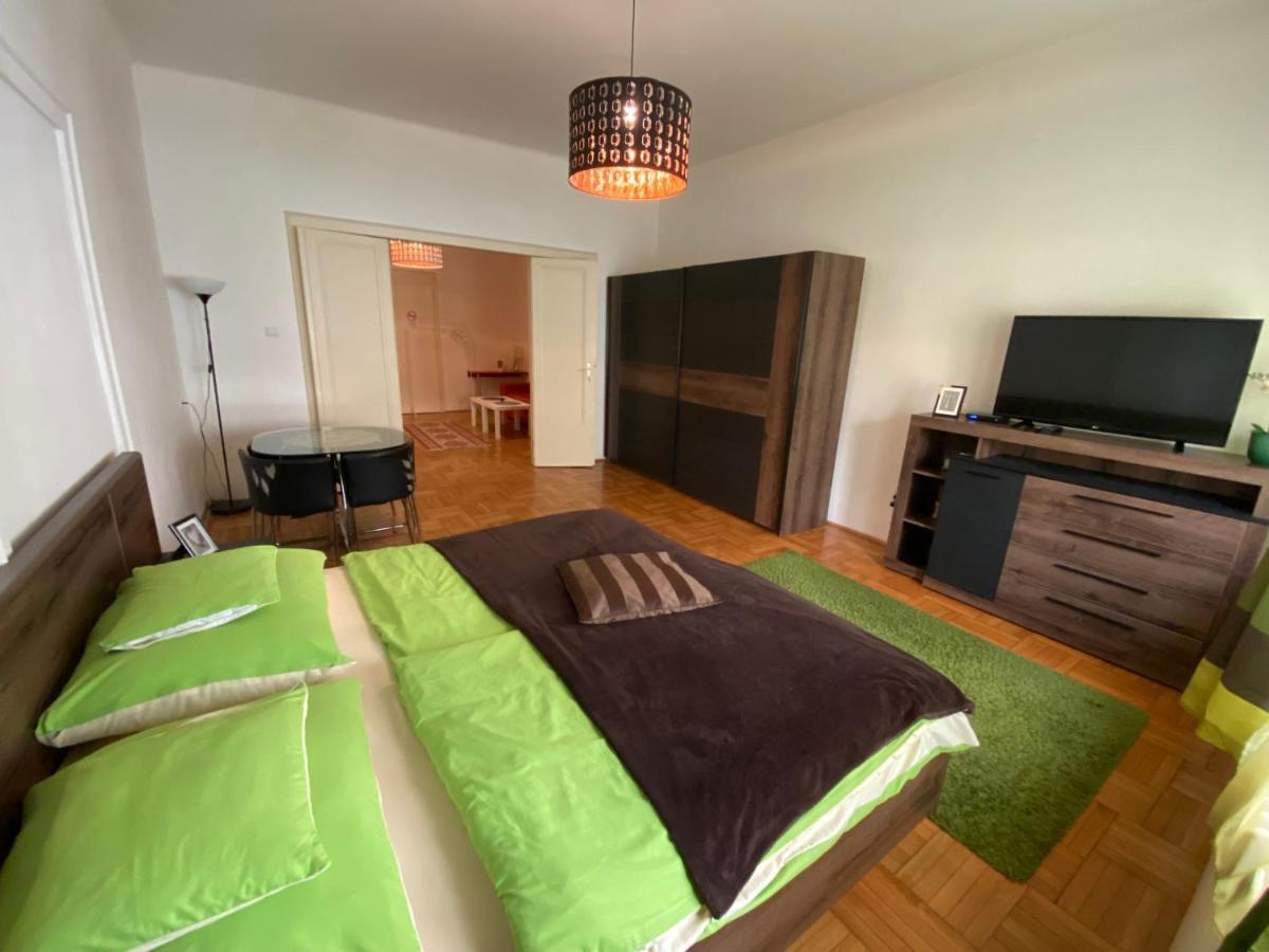 Apartment And Rooms Heart Of The City Будапеща Екстериор снимка