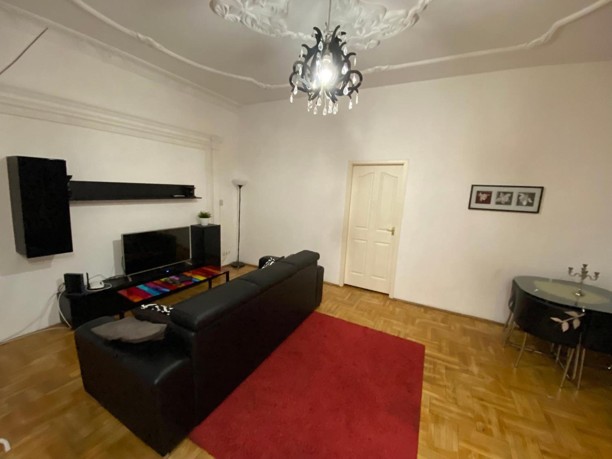 Apartment And Rooms Heart Of The City Будапеща Екстериор снимка