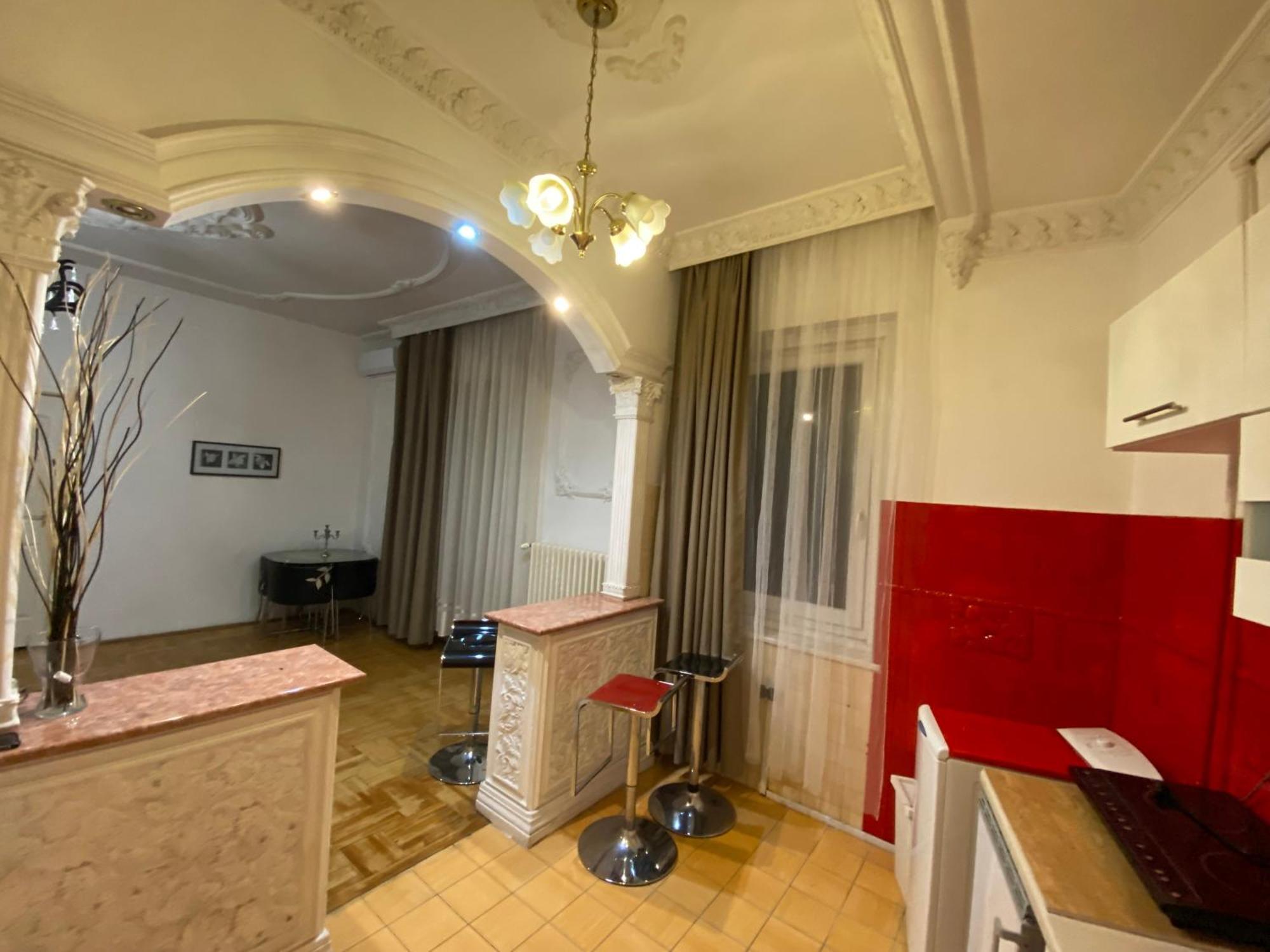 Apartment And Rooms Heart Of The City Будапеща Екстериор снимка
