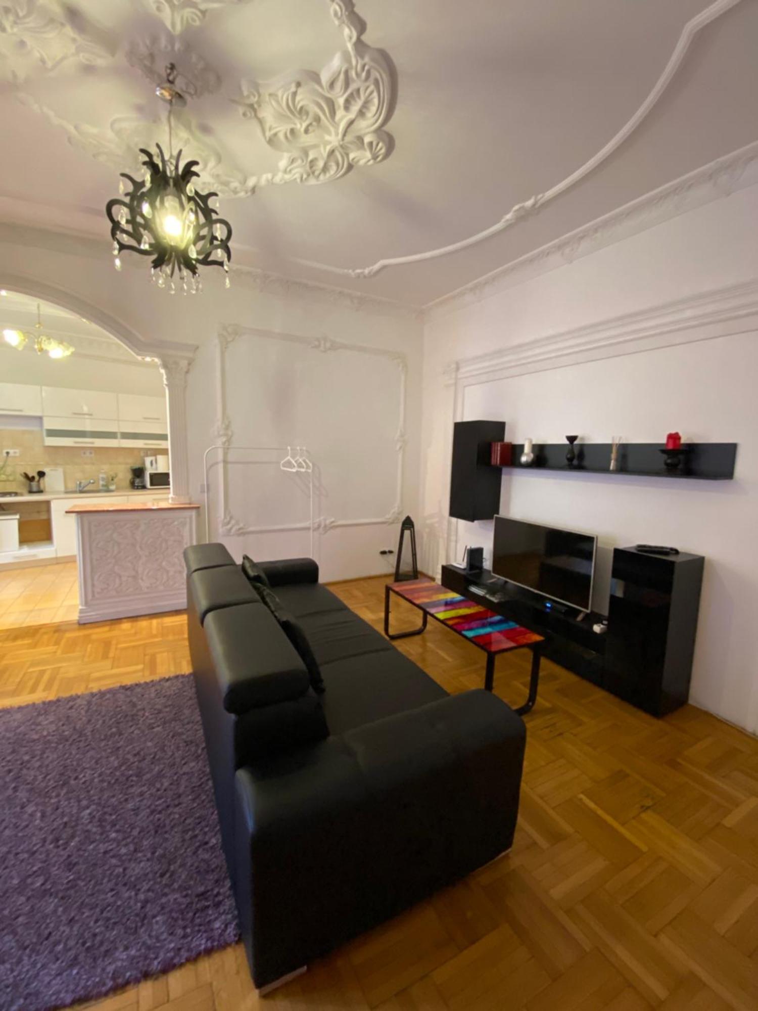 Apartment And Rooms Heart Of The City Будапеща Екстериор снимка