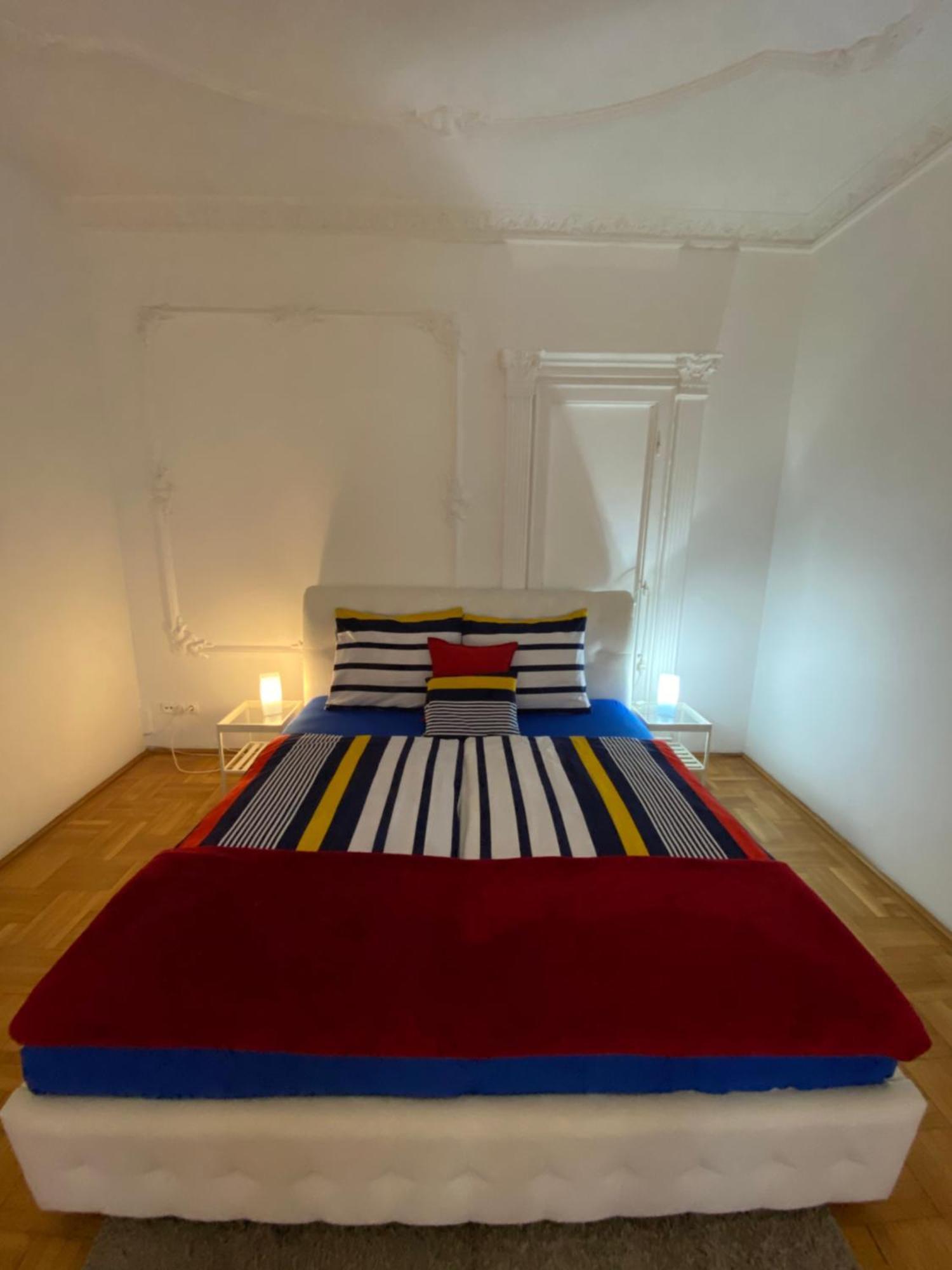 Apartment And Rooms Heart Of The City Будапеща Екстериор снимка