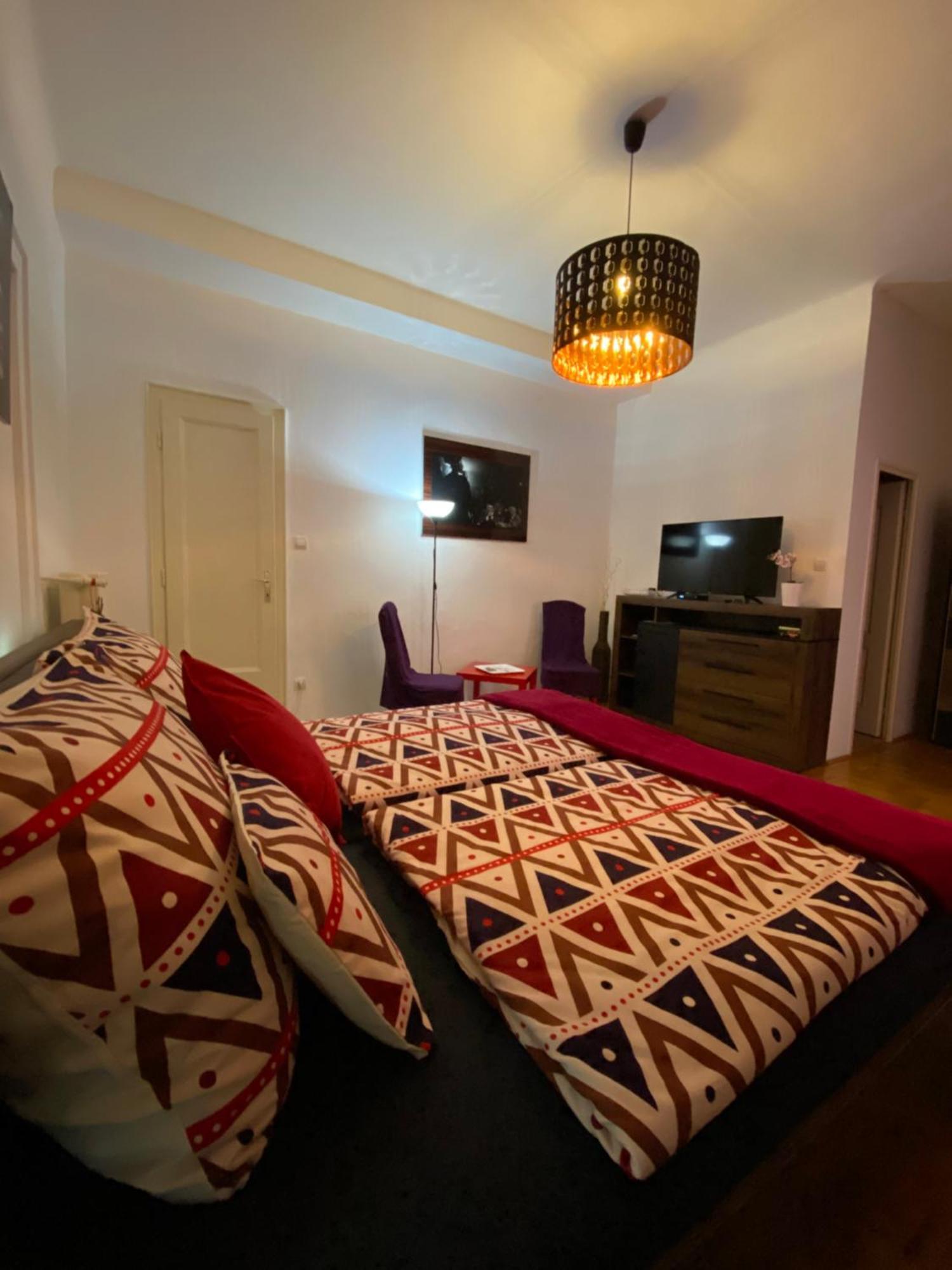 Apartment And Rooms Heart Of The City Будапеща Екстериор снимка
