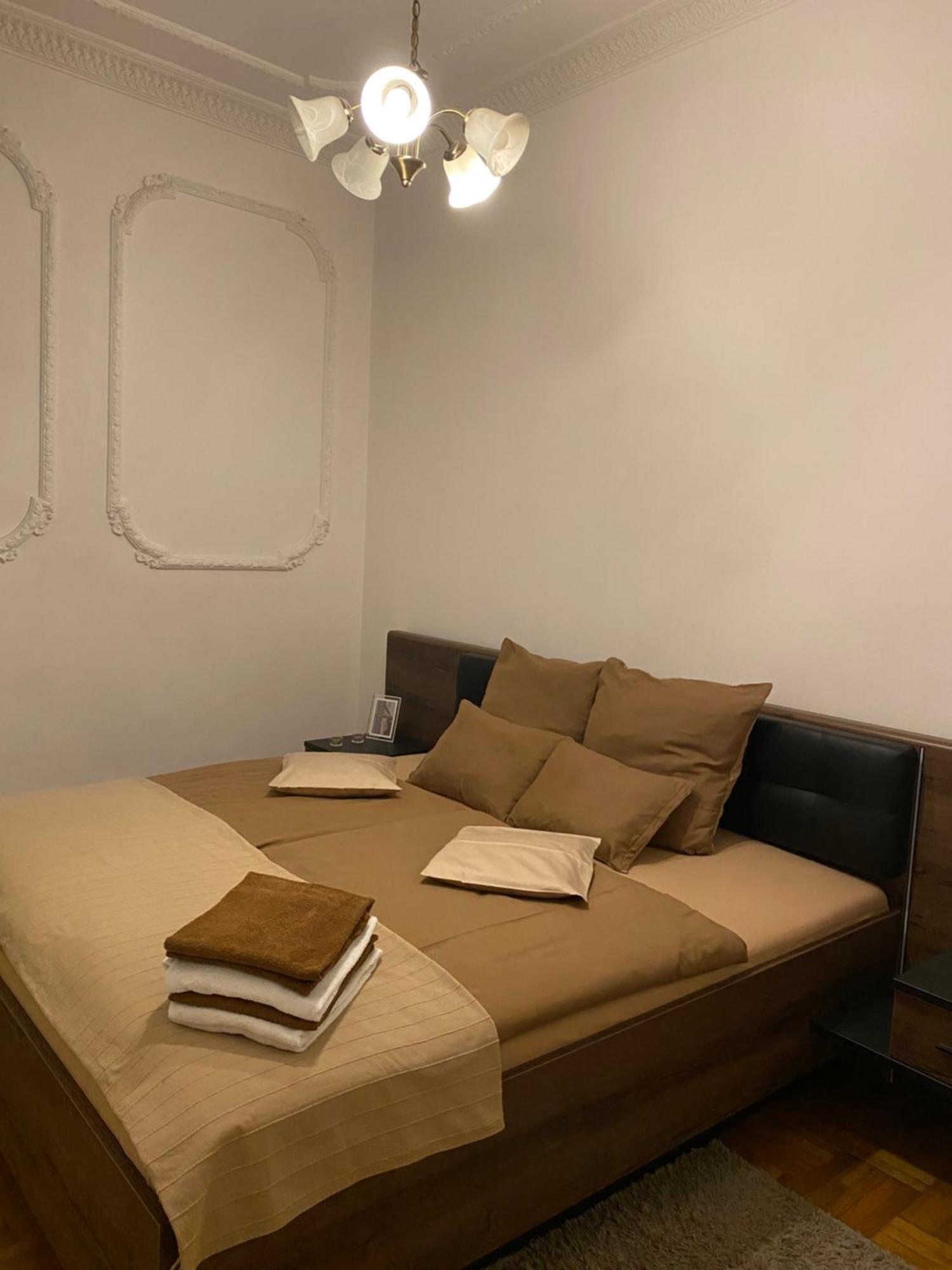 Apartment And Rooms Heart Of The City Будапеща Екстериор снимка